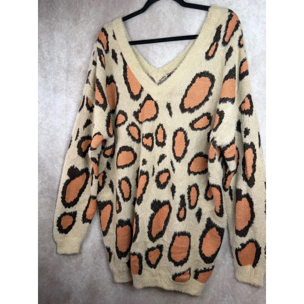 Gigio USA Sweater Womens Large Tan Orange Leopard Print Fuzzy V-Neck Oversized